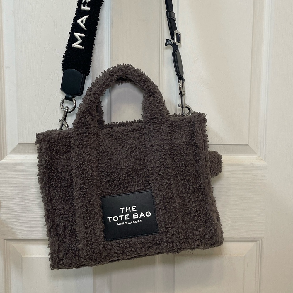 Marc Jacobs Teddy Medium Tote Bag & Teddy Strap